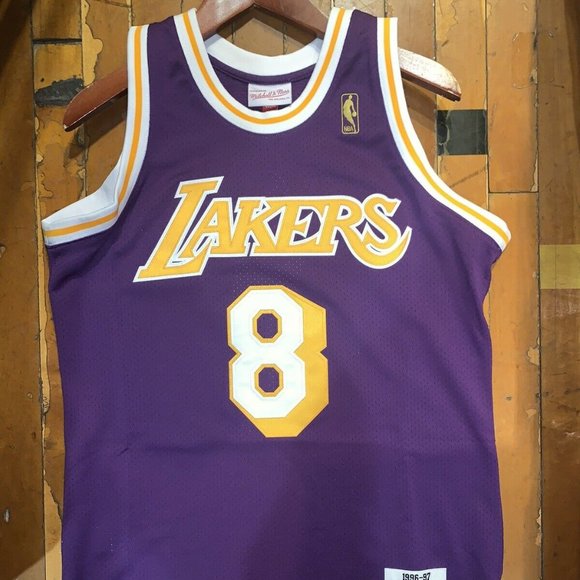 LA LAKERS Kobe Bryant #8 purple jersey - Picture 1 of 3